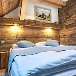 Tourist Farm Senkova Domacija * Zgornje Jezersko