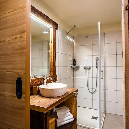Vakantieboerderij Tourist Farm Senkova Domacija Zgornje Jezersko