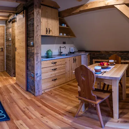 Tourist Farm Senkova Domacija Bauernhof Zgornje Jezersko