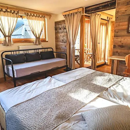Tourist Farm Senkova Domacija مزرعة للإقامة *