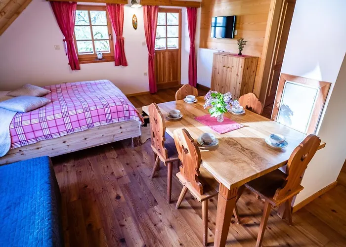 Tourist Farm Senkova Domacija זגורניה יזרסקו