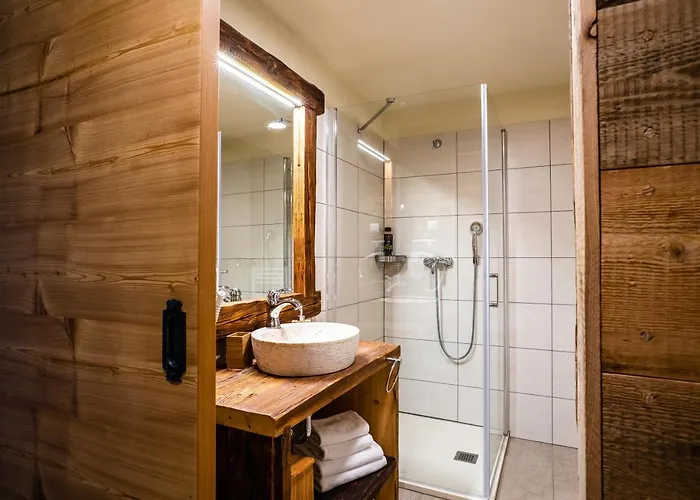 Farm stay Tourist Farm Senkova Domacija Zgornje Jezersko