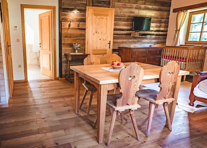 مزرعة للإقامة Tourist Farm Senkova Domacija *